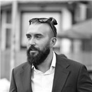 I’m a professional graphic designer with 8+ years of experience, offering private lessons for beginners, students, and aspiring de